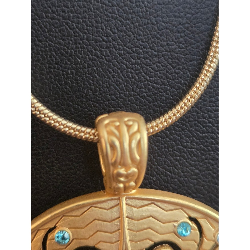 Avon Medallion Necklace Pendant Sky Blue Rhinestones Gold Tone 21" Vintage - Picture 4 of 7